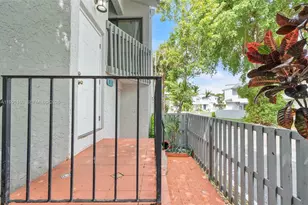 10542 NW 7th Terrace, Miami, FL 33172 - Photo 4