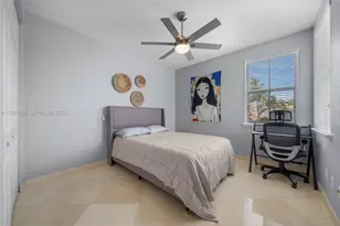 896 W Spinnaker Dr W, Hollywood, FL 33019 - Photo 26