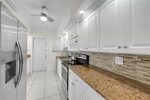 462 Golden Isles Dr, Hallandale Beach, FL 33009 - Photo 18