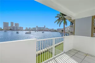 462 Golden Isles Dr, Hallandale Beach, FL 33009 - Photo 2