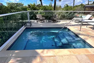 400 South Pointe Dr, Miami Beach, FL 33139 - Photo 26