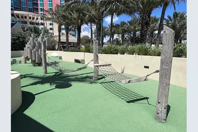 400 S Pointe Dr #408, Miami Beach, FL 33139 - Photo 38