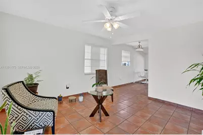 10055 SW 52nd Ter, Miami, FL 33165 - Photo 8