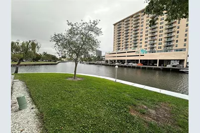 450 Paradise Isle Blvd #102, Hallandale Beach, FL 33009 - Photo 10