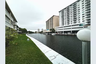 450 Paradise Isle Blvd #102, Hallandale Beach, FL 33009 - Photo 28