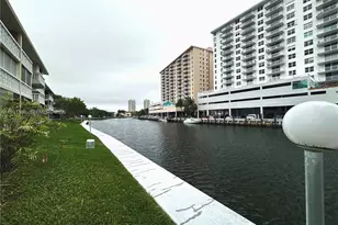 450 Paradise Isle Blvd, Hallandale Beach, FL 33009 - Photo 28