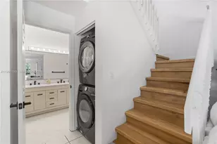 1120 Canella Ln, Hollywood, FL 33019 - Photo 22