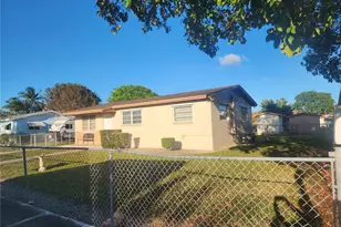 19721 SW 114th Pl, Miami, FL 33157 - Photo 1