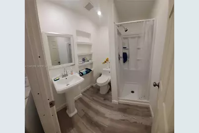 126 NW 8th Ave #1, Hallandale Beach, FL 33009 - Photo 6