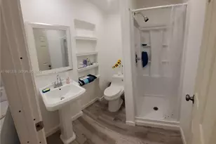 126 NW 8th Ave, Hallandale Beach, FL 33009 - Photo 6