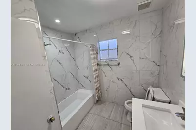 5753 NW 98th Ave, Doral, FL 33178 - Photo 10