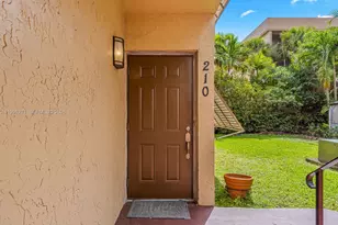 6854 NW 173rd Dr, Hialeah, FL 33015 - Photo 4