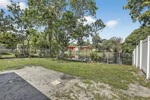 2521 NW 72nd Ave, Sunrise, FL 33313 - Photo 12