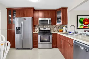 304 Racquet Club Rd, Weston, FL 33326 - Photo 16