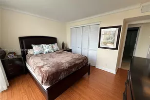 1000 Parkview Dr, Hallandale Beach, FL 33009 - Photo 12