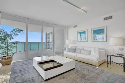 6301 Collins Ave #2308, Miami Beach, FL 33141 - Photo 12