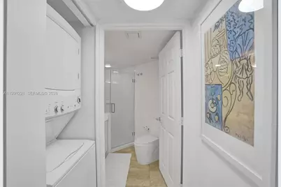 6301 Collins Ave #2308, Miami Beach, FL 33141 - Photo 36