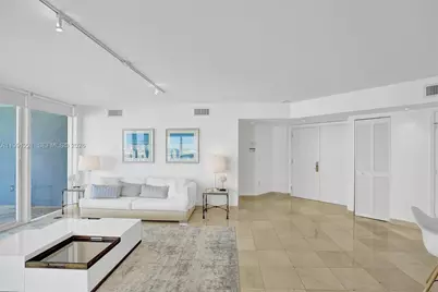 6301 Collins Ave #2308, Miami Beach, FL 33141 - Photo 14