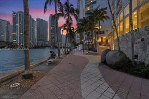 335 S Biscayne Blvd, Miami, FL 33131 - Photo 16