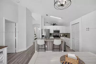 16299 SW 103rd St, Miami, FL 33196 - Photo 14