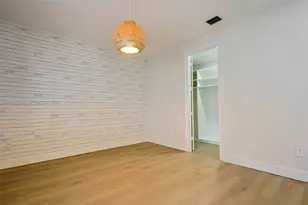 8800 NW 98th Ct, Doral, FL 33178 - Photo 14