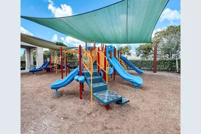 8800 NW 98th Ct, Doral, FL 33178 - Photo 38