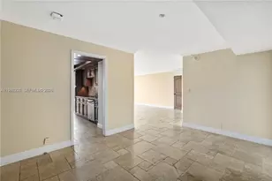 1000 Quayside Terrace, Miami, FL 33138 - Photo 8