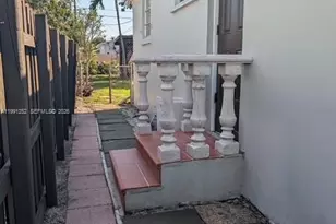 648 E 40th St, Hialeah, FL 33013 - Photo 4