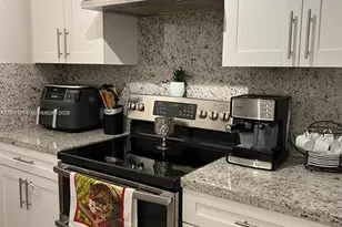 4919 SW 139th Ct, Miami, FL 33175 - Photo 10