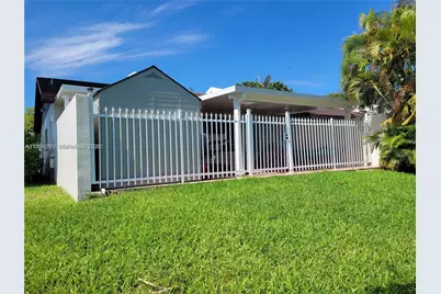 4919 SW 139th Ct, Miami, FL 33175 - Photo 4