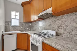 814 Lenox Ave., Miami Beach, FL 33139 - Photo 2