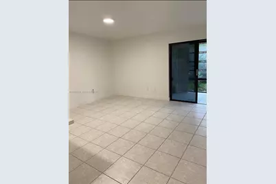 9346 S Belfort Cir #215, Tamarac, FL 33321 - Photo 4