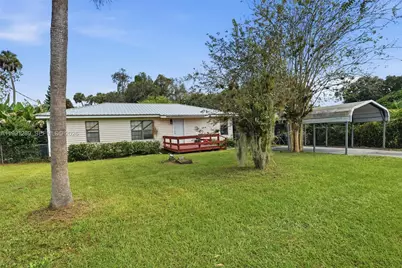 868 Avalon Ave, Labelle, FL 33935 - Photo 2