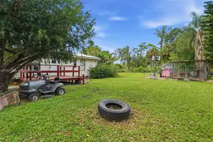 868 Avalon Ave, Labelle, FL 33935 - Photo 22