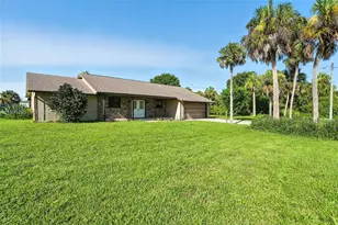 5006 Pike Ln, Labelle, FL 33935 - Photo 2