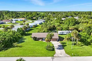 5006 Pike Ln, Labelle, FL 33935 - Photo 4