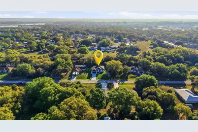 2039 Detroit Dr, Labelle, FL 33935 - Photo 8