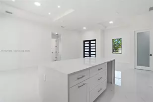 2039 Detroit Dr, Labelle, FL 33935 - Photo 16