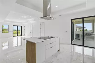 9027 Bamboo Cir, Labelle, FL 33935 - Photo 14