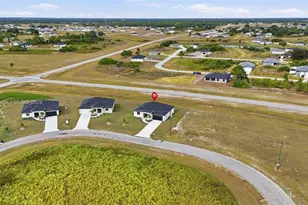 9027 Bamboo Cir, Labelle, FL 33935 - Photo 6