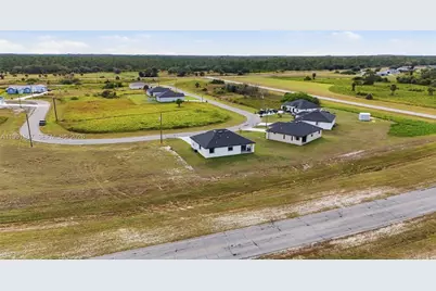 9027 Bamboo Cir, Labelle, FL 33935 - Photo 42