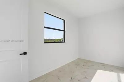 9027 Bamboo Cir, Labelle, FL 33935 - Photo 16