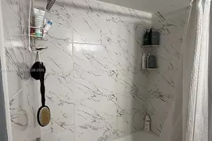9715 Fontainebleau Blvd, Miami, FL 33172 - Photo 22