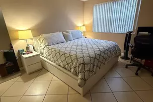 9715 Fontainebleau Blvd, Miami, FL 33172 - Photo 18