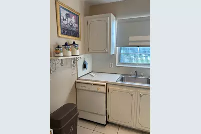 329 Farnham P #329, Deerfield Beach, FL 33442 - Photo 10