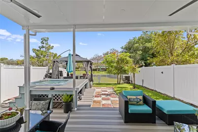 4910 NW 48th Ter, Tamarac, FL 33319 - Photo 38