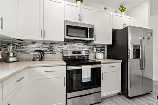 2642 SE 3rd St, Homestead, FL 33033 - Photo 18