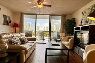 3703 NE 166th St, North Miami Beach, FL 33160 - Photo 4