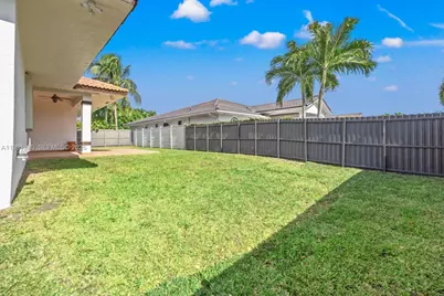2891 SW 143rd Pl, Miami, FL 33175 - Photo 16