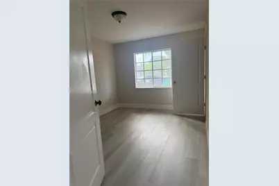 1330 NW 7th Ct, Florida City, FL 33034 - Photo 8